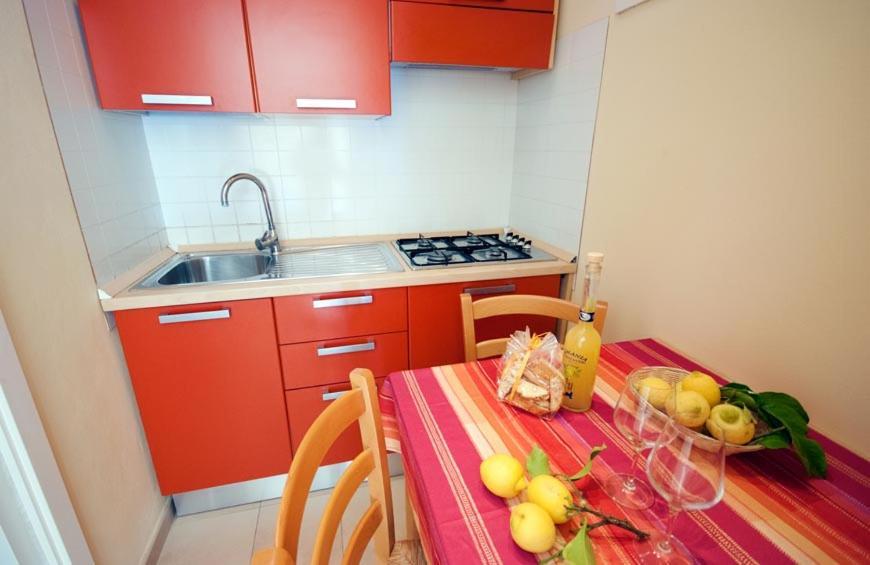 Appartamenti - Villa Mare Помонте Екстериор снимка