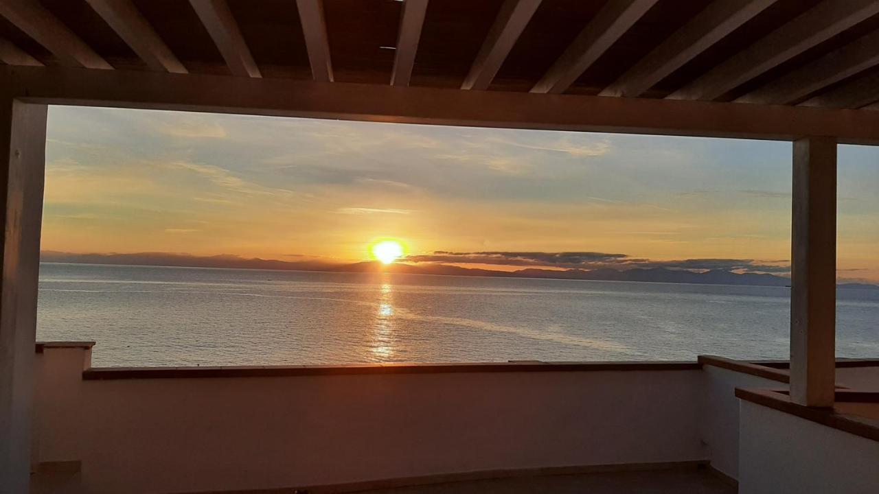 Appartamenti - Villa Mare Помонте Екстериор снимка